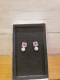 SILVER EARRINGS WITH FLAT PEARL