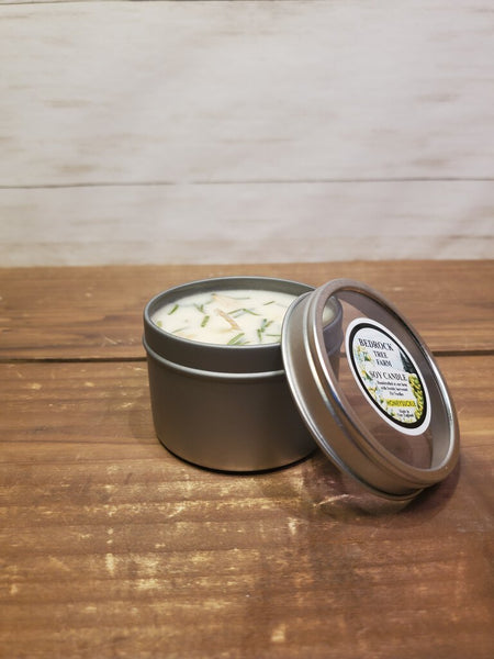 Honey Suckle Tin-Clear Window Lind (Bed Rock Soy Candle)